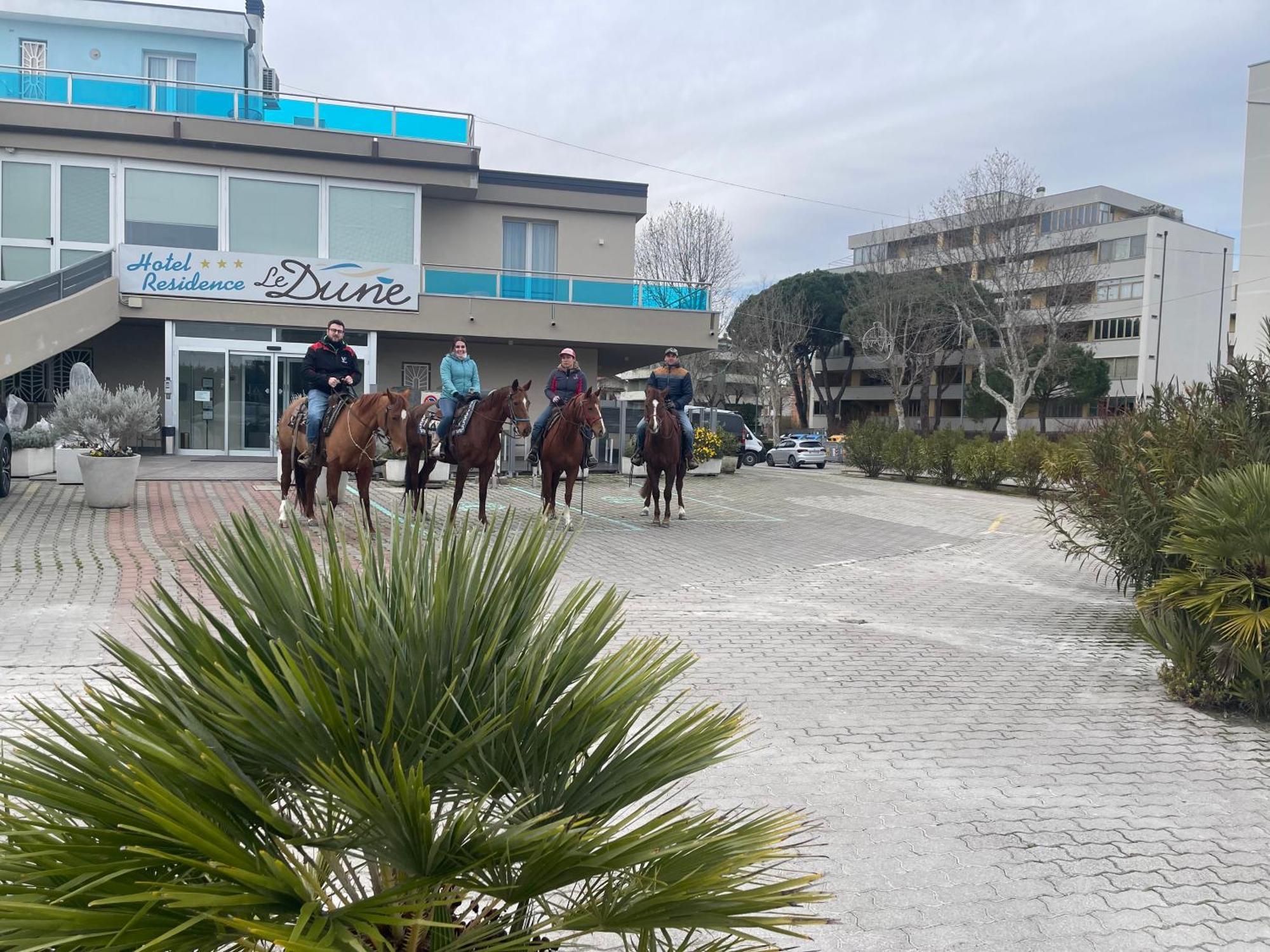 Hotel-Residence-B&B Le Dune Beach Service Included Lido Adriano Eksteriør bilde